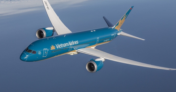 Vietnam Airlines báo lãi kỷ lục, lên chỉ tiêu lợi nhuận năm 2025 giảm 70%