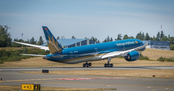 Đưa ‘siêu máy bay’ vào khai thác, Vietnam Airlines tiếp lửa cho đội tuyển Việt Nam tại ASEAN CUP