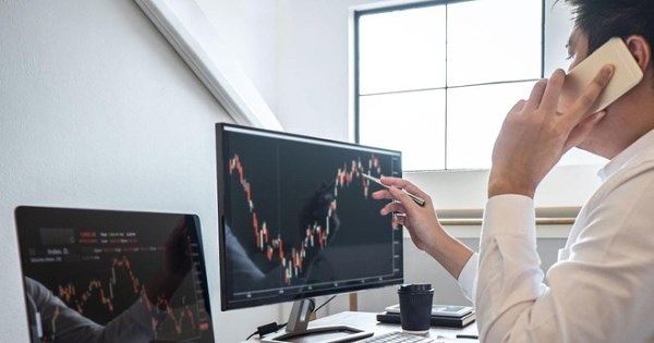 Khối ngoại bất ngờ bán ròng hơn 1.000 tỷ đồng cổ phiếu Thủy điện Vĩnh Sơn - Sông Hinh