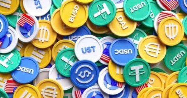 Các gã khổng lồ công nghệ Trung Quốc tạm dừng kế hoạch stablecoin