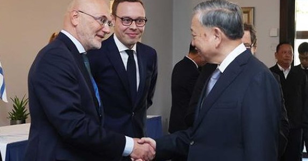 Tổng Bí thư khuyến khích doanh nghiệp Phần Lan hợp tác đầu tư năng lượng tái tạo, công nghệ