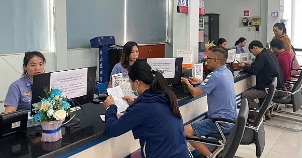 Vé tàu Tết bán chậm