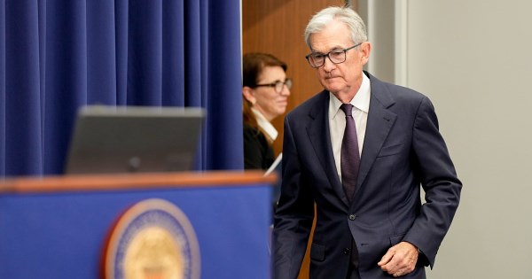 Fed hạ lãi suất lần thứ hai liên tiếp, sẽ kết thúc QT vào tháng 12