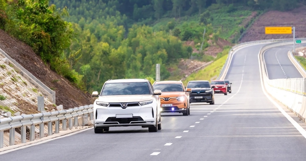 Vingroup báo lãi hơn 7.500 tỷ sau 9 tháng