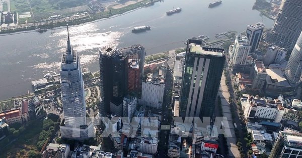 Không thể chậm chân trong cuộc đua tài chính toàn cầu