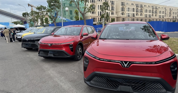 VinFast nắm giữ lượng thanh khoản 3,7 tỷ USD, bổ nhiệm con trai cả ông Phạm Nhật Vượng vào HĐQT