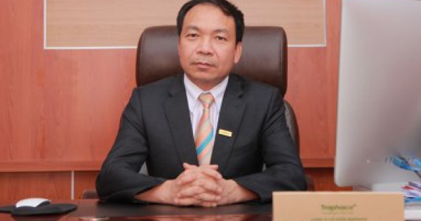 Tổng giám đốc hãng dược hơn 50 tuổi xin từ nhiệm