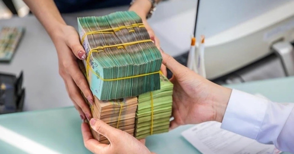 Cuộc đua lãi suất huy động ngày một nóng, 'ông lớn' Big4 không đứng ngoài