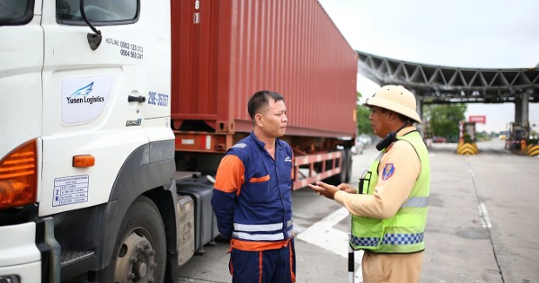 Người dân có thể không cần mang giấy tờ khi tham gia giao thông