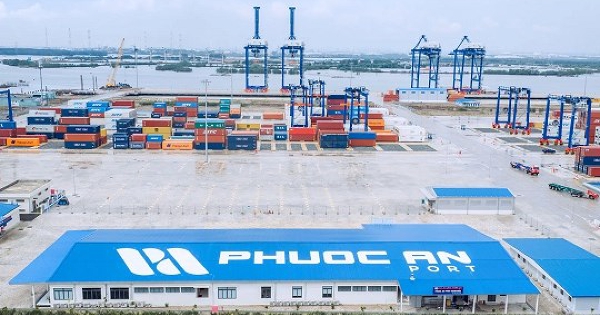 Một doanh nghiệp cảng biển chào bán riêng lẻ 125 triệu cp với giá 13.610 đồng/cp