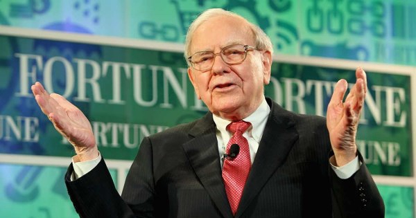 Ván cược mới của Warren Buffett: Bán Apple để mua cổ phiếu đã tăng hơn 12.000% kể từ khi IPO