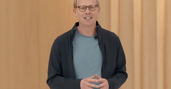 Lãnh đạo kín tiếng giúp Google 'lột xác' về AI