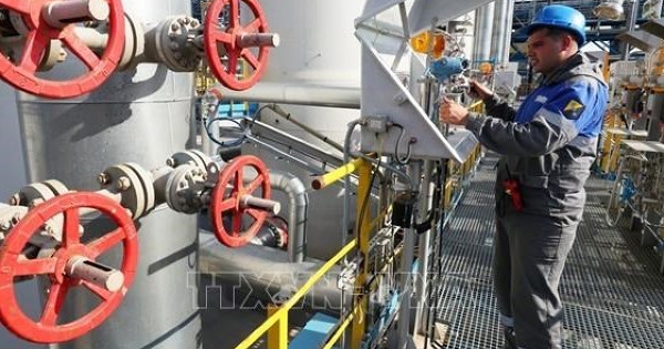 Nga gia hạn lệnh cấm xuất khẩu xăng để ổn định thị trường trong nước