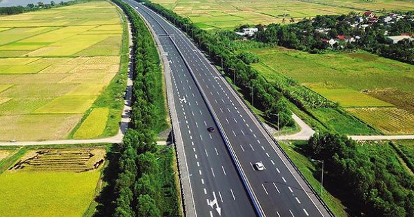 Giải ngân đầu tư công mới đạt hơn 60% kế hoạch, Bộ Tài chính yêu cầu khẩn trương gỡ vướng