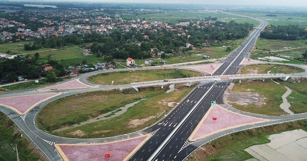 Lộ diện 'ông lớn' ngân hàng tham gia thu xếp 4,7 tỷ USD cho dự án đường sắt tốc độ cao Hà Nội - Quảng Ninh