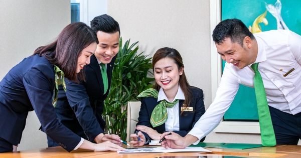 'Ông lớn' Vietcombank tuyển dụng thêm hàng trăm nhân sự giữa làn sóng tinh gọn