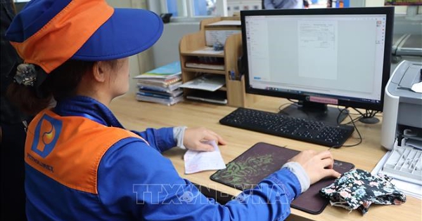 Đôn đốc 13 địa phương thực hiện hóa đơn điện tử từng lần với bán lẻ xăng dầu