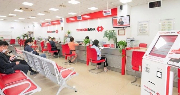 Techcombank bắt tay WinCommerce tích hợp dịch vụ rút tiền tại cửa hàng WinMart+
