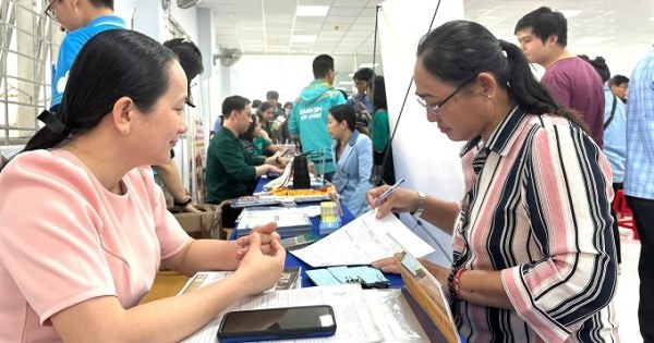 Nữ giới được ưu tiên thuê nhà ở xã hội tại TP HCM