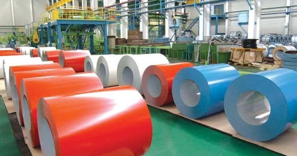 Xuất khẩu giảm gần một nửa trong tháng 2, ngành tôn mạ đang đối mặt với áp lực kép