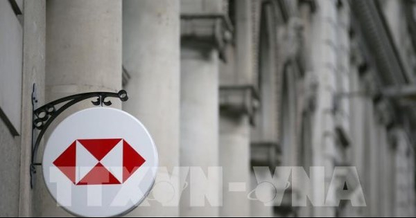 HSBC chi 3 tỷ USD mua lại cổ phiếu dù lợi nhuận giảm 25%