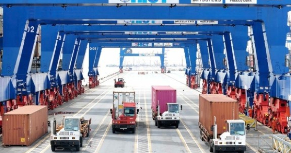 GDP Việt Nam chịu tác động ra sao vì thuế đối ứng của ông Trump?