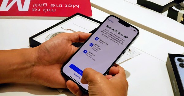 Apple đã biến Việt Nam thành cứ điểm sản xuất để nhập hàng vào Mỹ như thế nào?