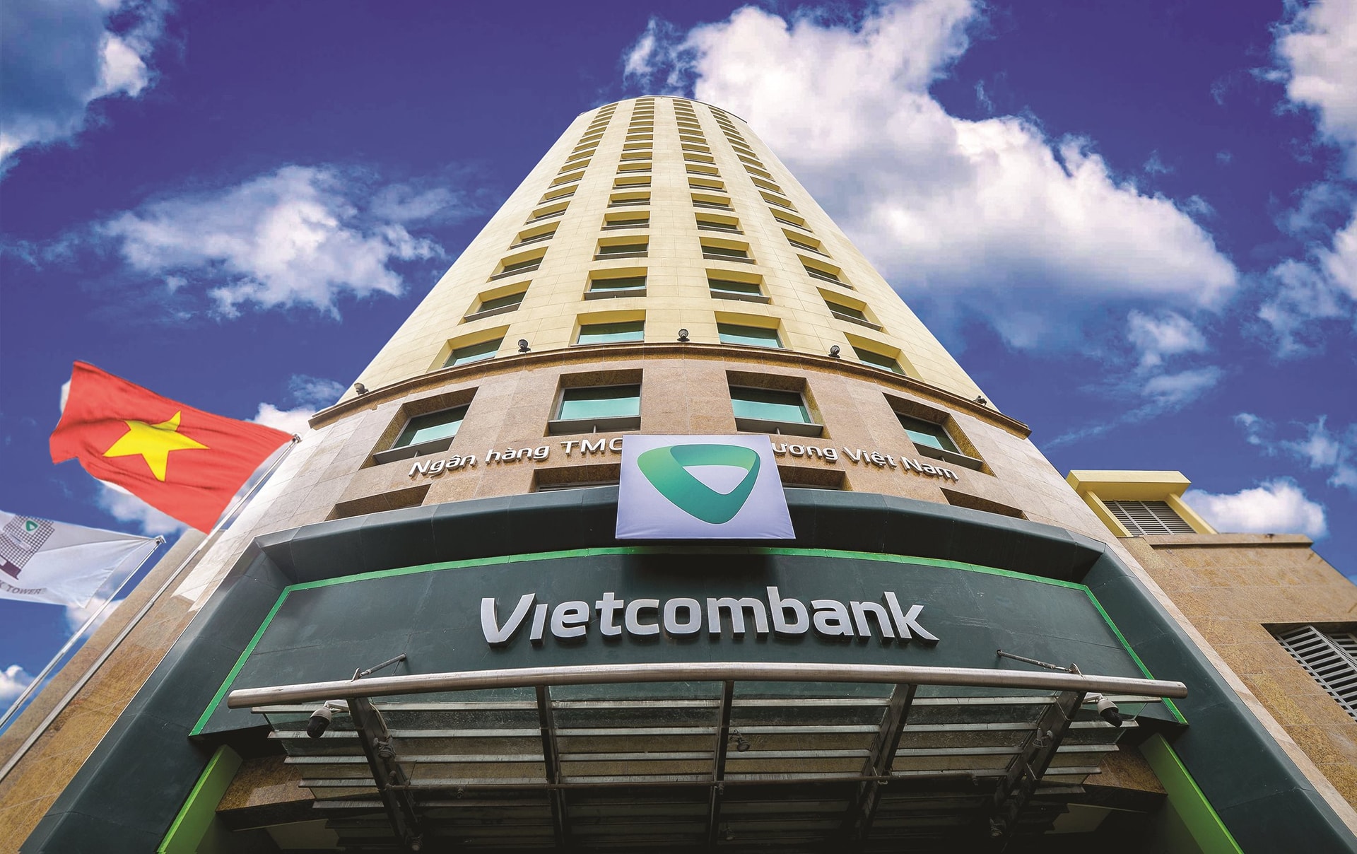 VCB: Cuộc họp Chuyên viên phân tích Q1/25 - Bình Tâm Bước Tiếp