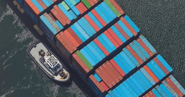 Cước vận tải container lao dốc vì căng thẳng thương mại