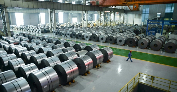 Nhập khẩu quặng sắt của Trung Quốc tăng ngay cả khi thị trường thép khó khăn
