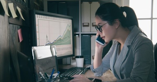 Khối ngoại bán ròng hơn 1500 tỷ đồng bộ đôi cổ phiếu BĐS