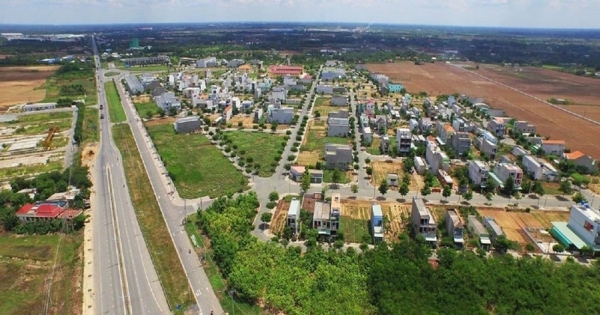 Rủi ro làn sóng 'xả hàng' trước thời điểm áp thuế chuyển nhượng bất động sản