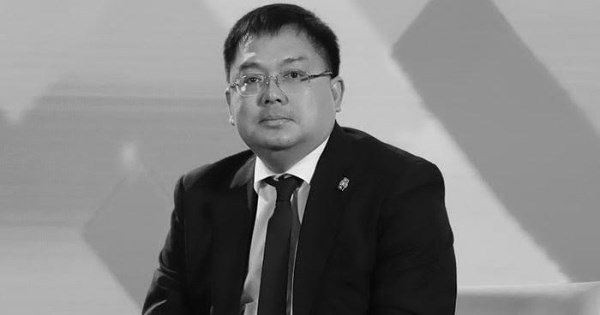 Ông Hoàng Nam Tiến qua đời