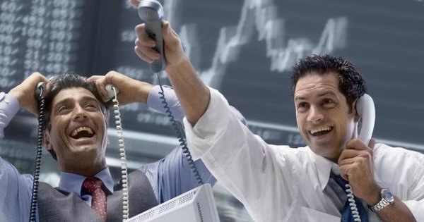 VN-Index tăng hơn 126 điểm trong tháng 7, khối ngoại trở lại mua ròng hơn 8.600 tỷ đồng