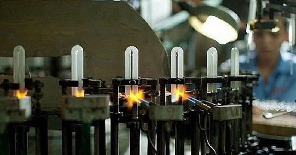 Lợi nhuận lao dốc, Bóng đèn Rạng Đông chỉ ra 3 vấn đề sống còn