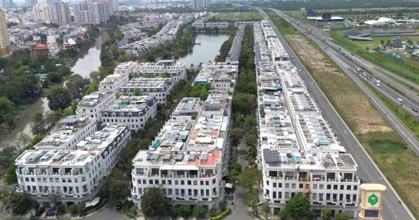 Tồn kho của nhóm bất động sản trên sàn tiếp tục chạm đỉnh mới