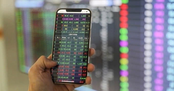 Loạt sếp doanh nghiệp tăng giao dịch cổ phiếu khi chứng khoán đi lên
