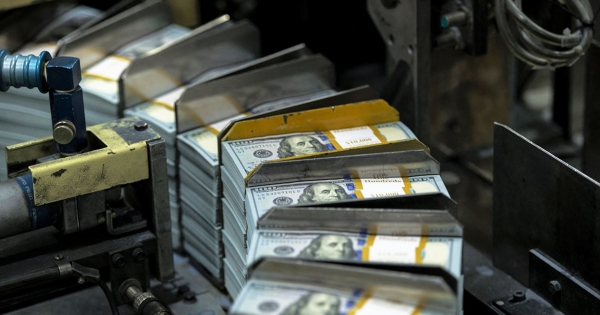 Nỗi lo đồng USD suy yếu khi Fed sắp khởi động chu kỳ hạ lãi suất