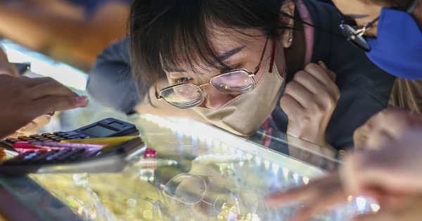 Chính phủ: Đánh thuế thu nhập từ mua bán vàng để hạn chế đầu cơ