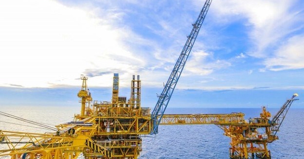 Doanh thu PVN ước tính 702 nghìn tỷ sau 8 tháng