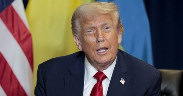 Cổ phiếu quốc phòng toàn cầu đồng loạt đi lên nhờ một câu nói của ông Trump