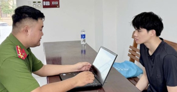 Mất 2,2 tỷ đồng sau cuộc điện thoại với 'nhân viên điện lực'