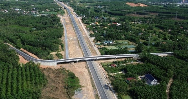 Hoàn thành các hạng mục còn lại trên 5 đoạn tuyến cao tốc Bắc - Nam trong năm 2025