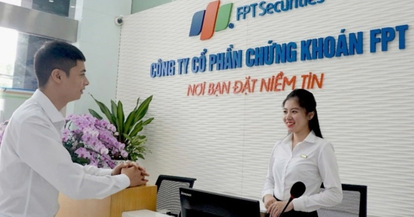 Chủ tịch một công ty chứng khoán từ chức vì sống và làm việc ở nước ngoài