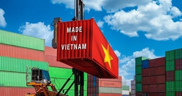 Những con số chưa từng có (Bài 1): Xuất nhập khẩu lập kỷ lục vượt 900 tỷ USD và dự báo tăng 16% năm 2026