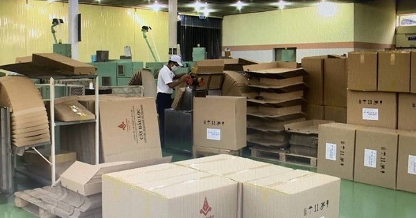 Một công ty làm bao bì thuốc lá lãi kỷ lục nửa tỷ đồng mỗi ngày