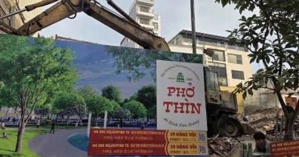 Tháo dỡ công trình bên Hồ Gươm