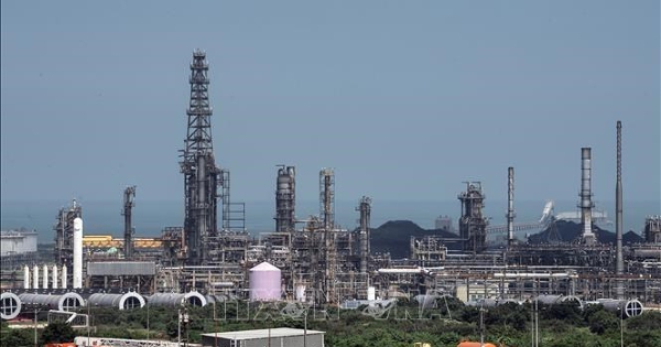 Giới phân tích: Giá dầu chỉ chịu tác động hạn chế sau diễn biến ở Venezuela