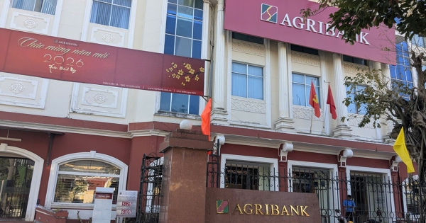 'Ông lớn' Agribank tiếp tục tăng lãi suất tiết kiệm, cao nhất nhóm Big4