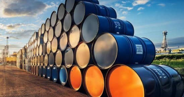 VIS Ratings: Doanh nghiệp 'ngốn' nhiều nhiên liệu, nợ vay cao sẽ chịu tác động xấu từ 'cú sốc' Trung Đông